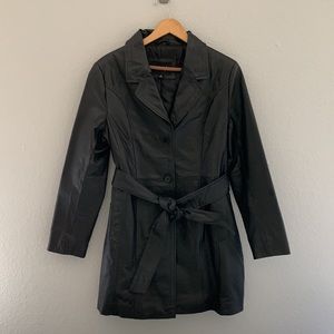 METROSTYLE BLACK SOFT LEATHER COAT nicely lined (loose buttons) (I❤️2bundle!)